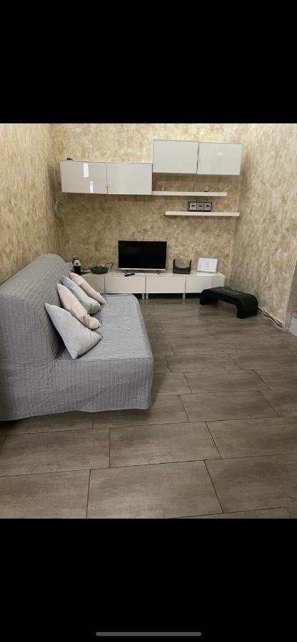 Jasmine House Apartment ทริจเจียโน ภายนอก รูปภาพ