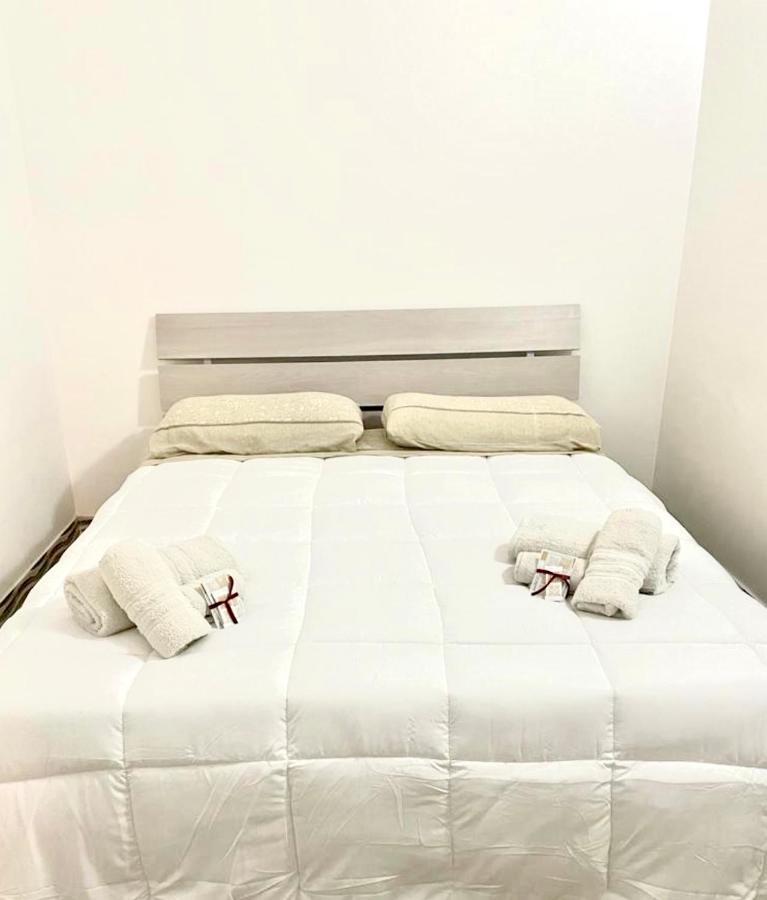 Jasmine House Apartment ทริจเจียโน ภายนอก รูปภาพ